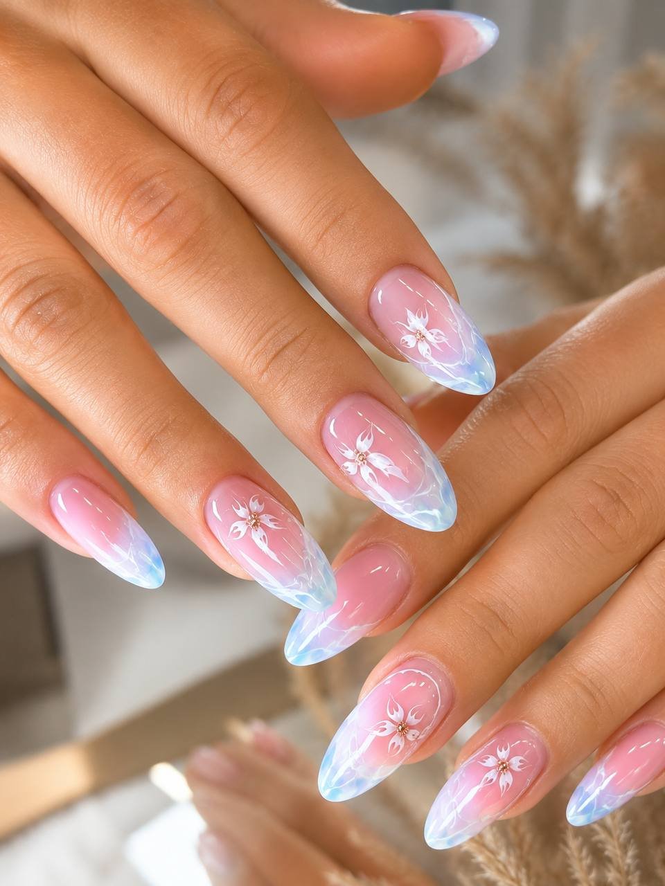 Manicure zdobiony, kwiaty i french — realizacja Krem Beauty