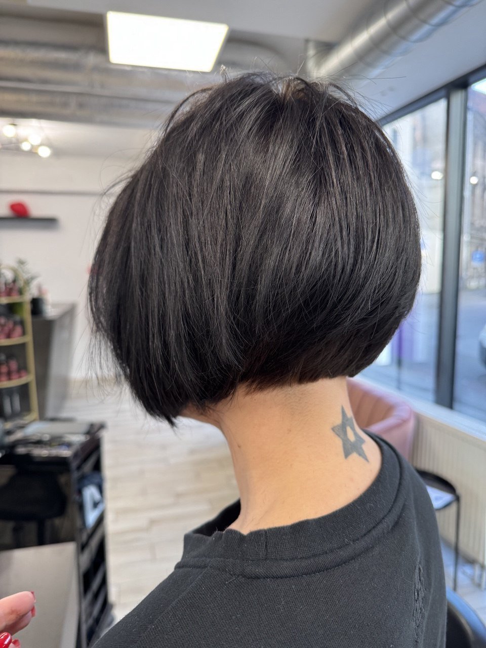 Strzyżenie damskie bob — realizacja Krem Beauty